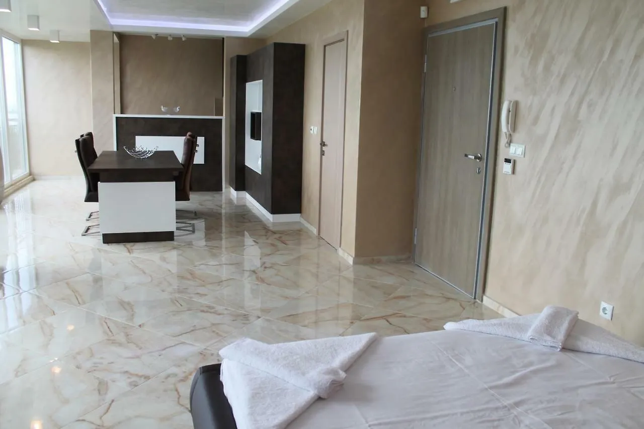 Apartment Izgrev Burgaz 0*,